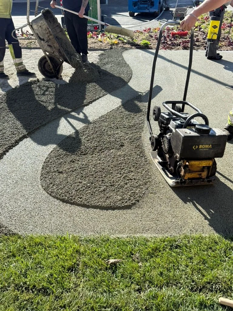Plätze & Außenanlagen mit Surface RS